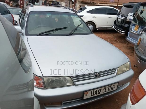 Toyota Corolla 1998 Silver