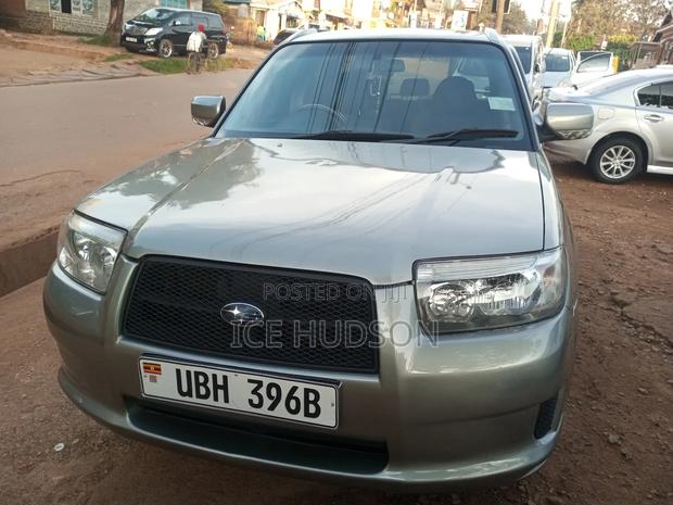 Subaru Forester 2005 Gray