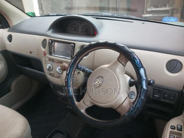 Toyota Sienta 2008 Blue
