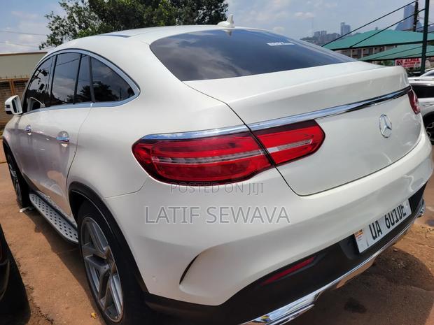 Mercedes-Benz GLE-Class GLE 350d 4MATIC 2017 White