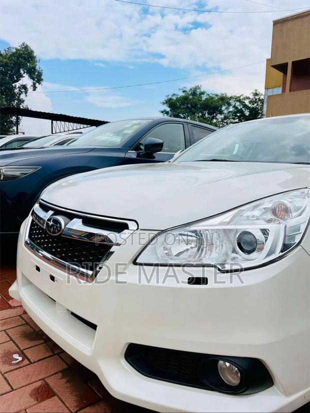 Subaru Legacy 2012 White