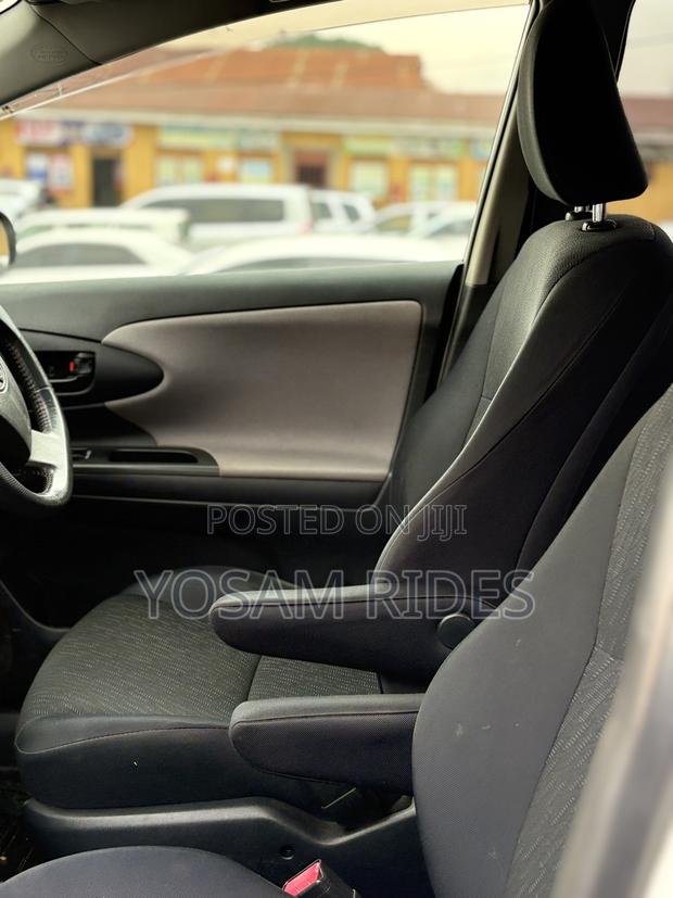 Toyota Wish 2012 White