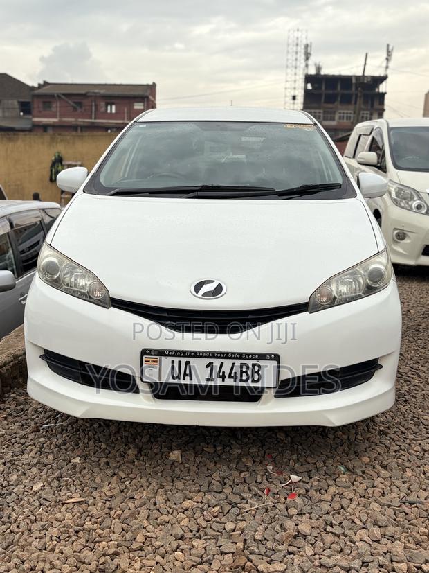Toyota Wish 2012 White