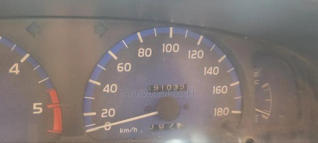 Toyota Hilux 1998 White
