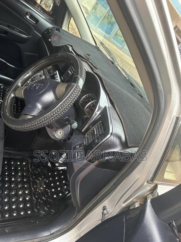 Toyota Wish 2007 Silver