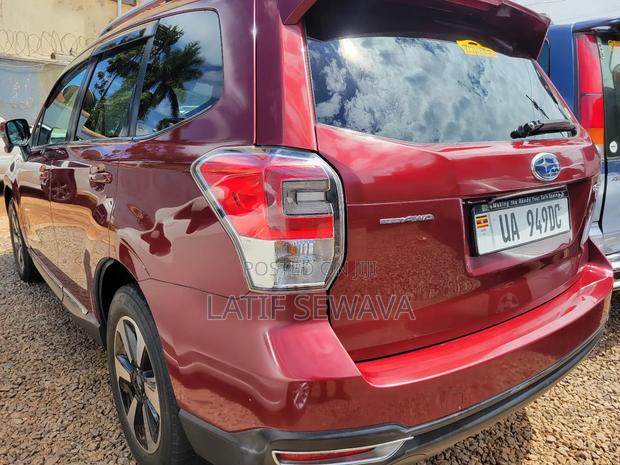 Subaru Forester 2.5i Limited PZEV 4dr SUV AWD (2.5L 4cyl CVT) 2015 Red