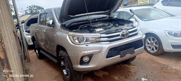 Toyota Hilux Revo Single Cab Deisel 2.8 AWD 2017 Gray