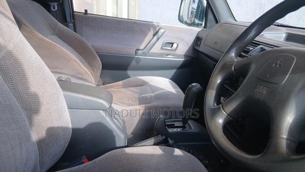 Mitsubishi Pajero 2005 Silver