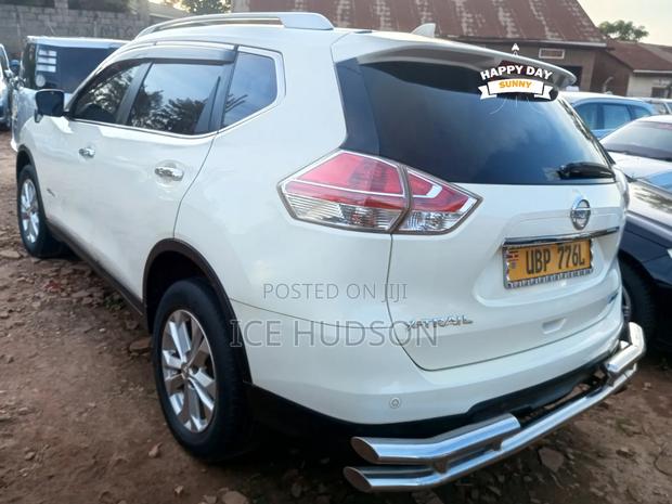 Nissan X-Trail 2015 White