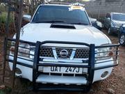 Nissan DoubleCab 2005 White for sale