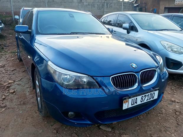 BMW 525i 2004 Blue