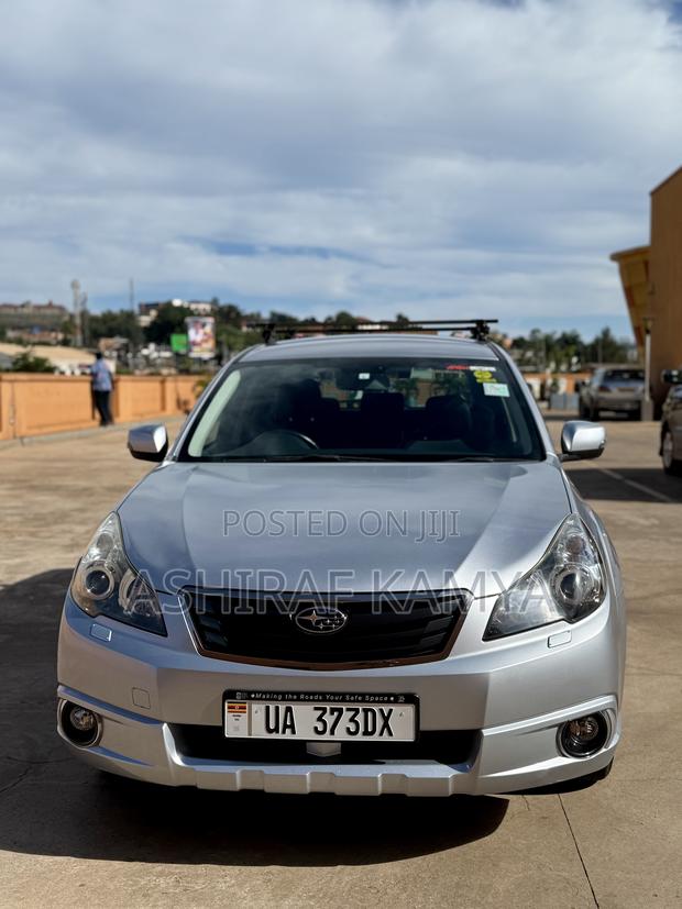 Subaru Outback 2011 Silver