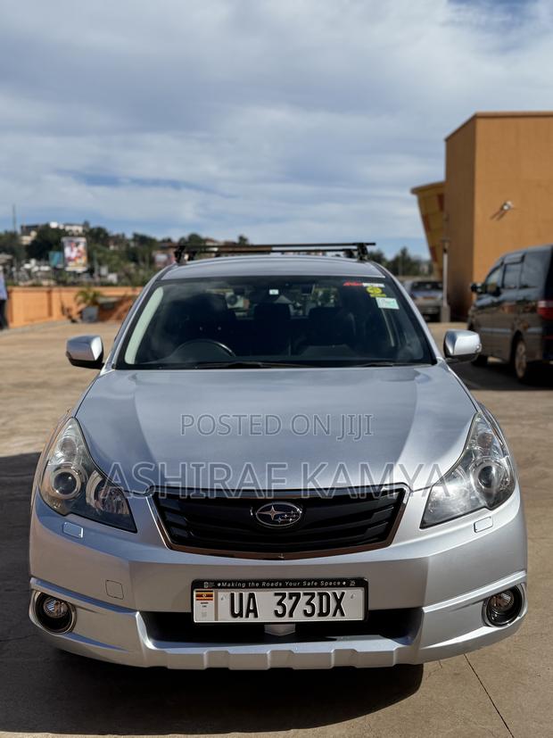 Subaru Outback 2011 Silver