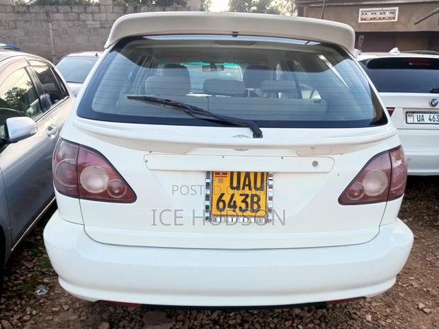 Toyota Harrier 2002 White