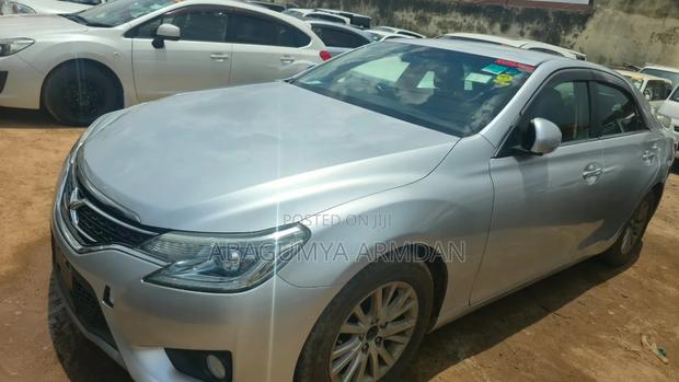 Toyota Mark X 2.5 AWD 2015 Silver