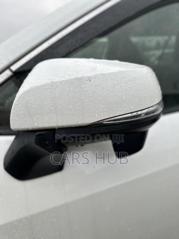 Toyota RAV4 Adventure AWD 2020 White