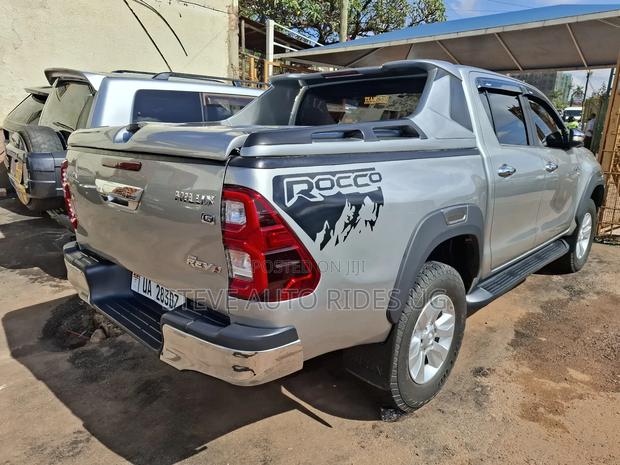 Toyota Hilux Revo Double Cab Deisel 2.8 AWD 2017 Gray