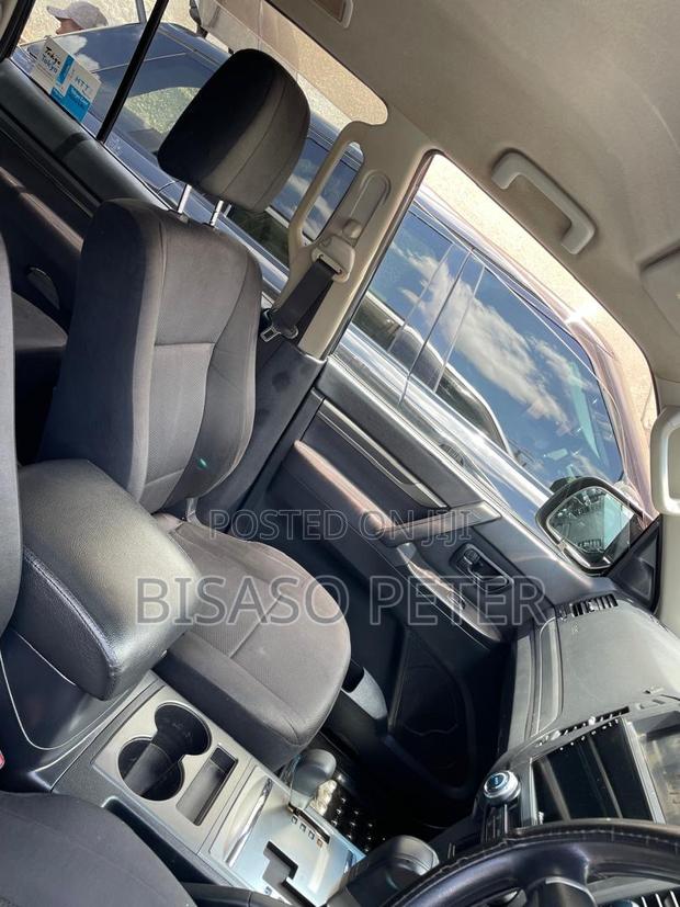 Mitsubishi Pajero 3.0 2010 Silver