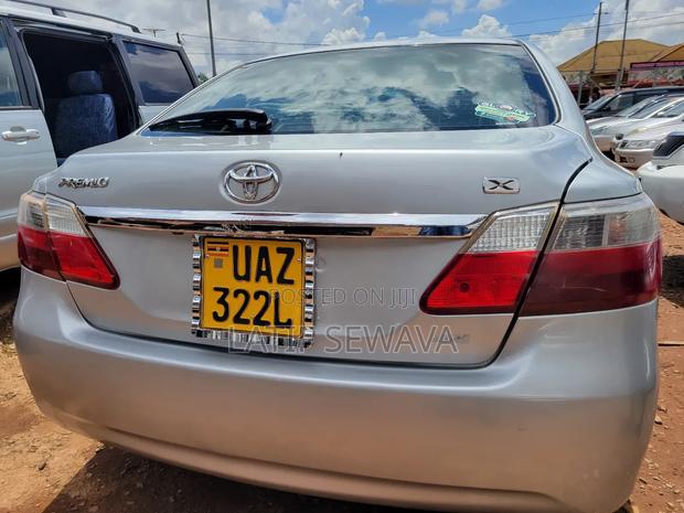 Toyota Premio 1.8 AWD 2009 Silver