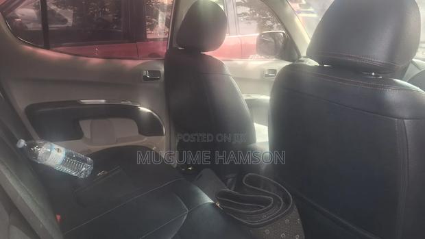 Mitsubishi L200 2010 White