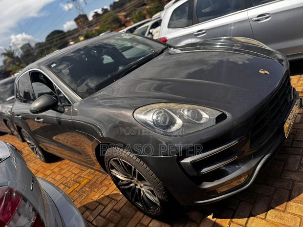 Porsche Macan 2015 Gray