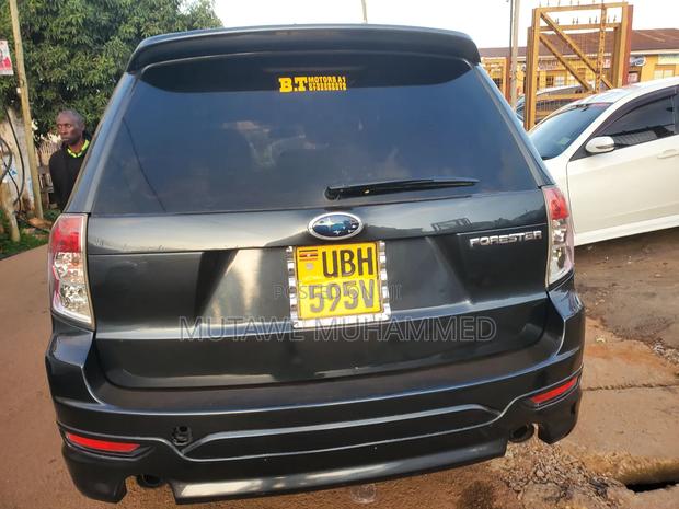 Subaru Forester 2010 Black