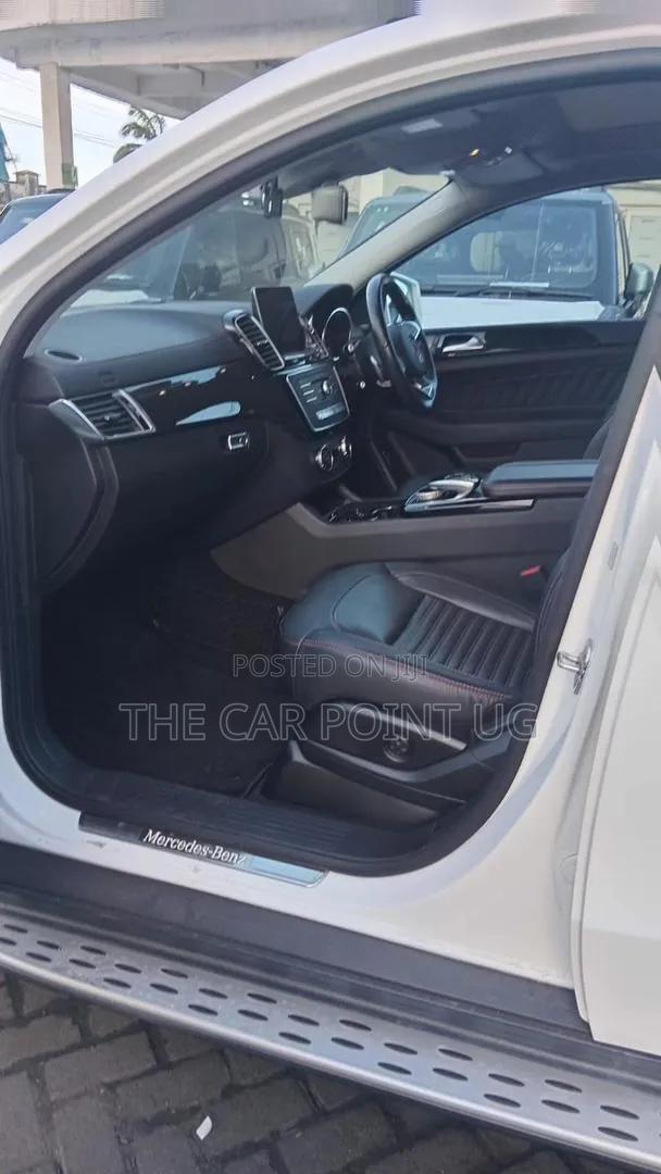 Mercedes-Benz GLE-Class GLE 350d 4MATIC 2018 White
