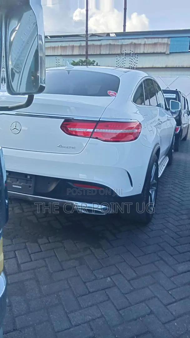 Mercedes-Benz GLE-Class GLE 350d 4MATIC 2018 White
