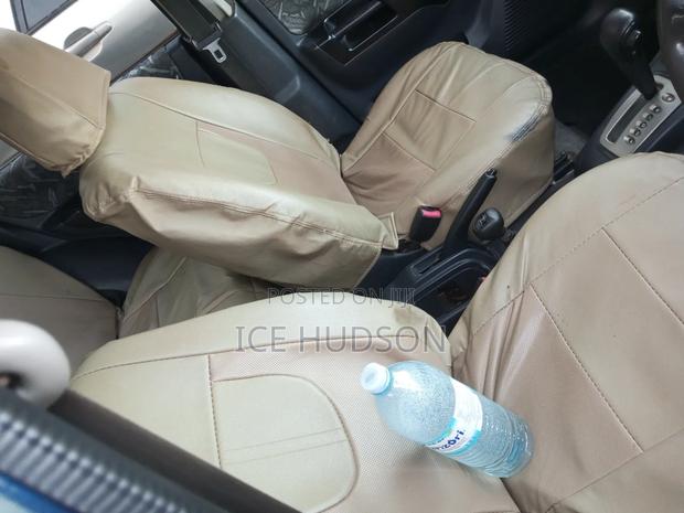 Mitsubishi Pajero IO 2000 Blue