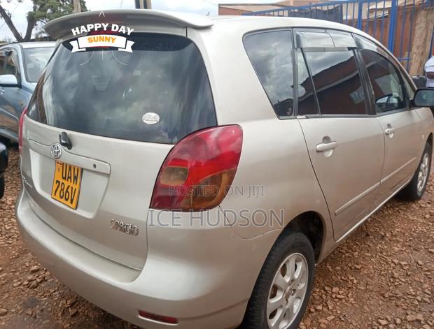 Toyota Corolla Spacio 2004 Gold
