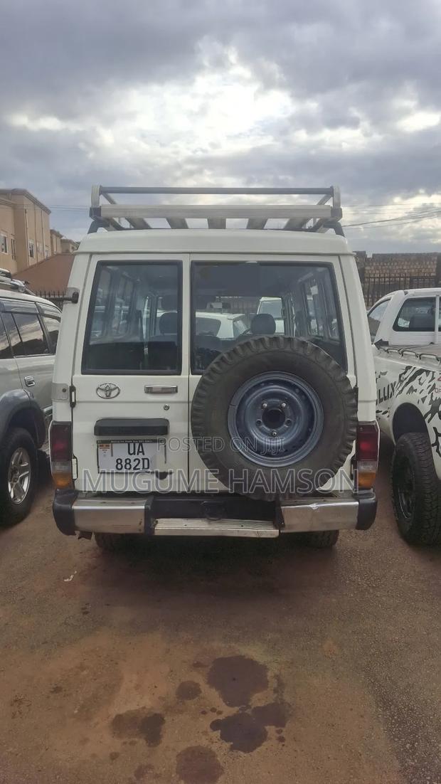 Toyota Land Cruiser Prado 2009 White