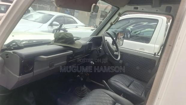 Toyota Land Cruiser Prado 2009 White