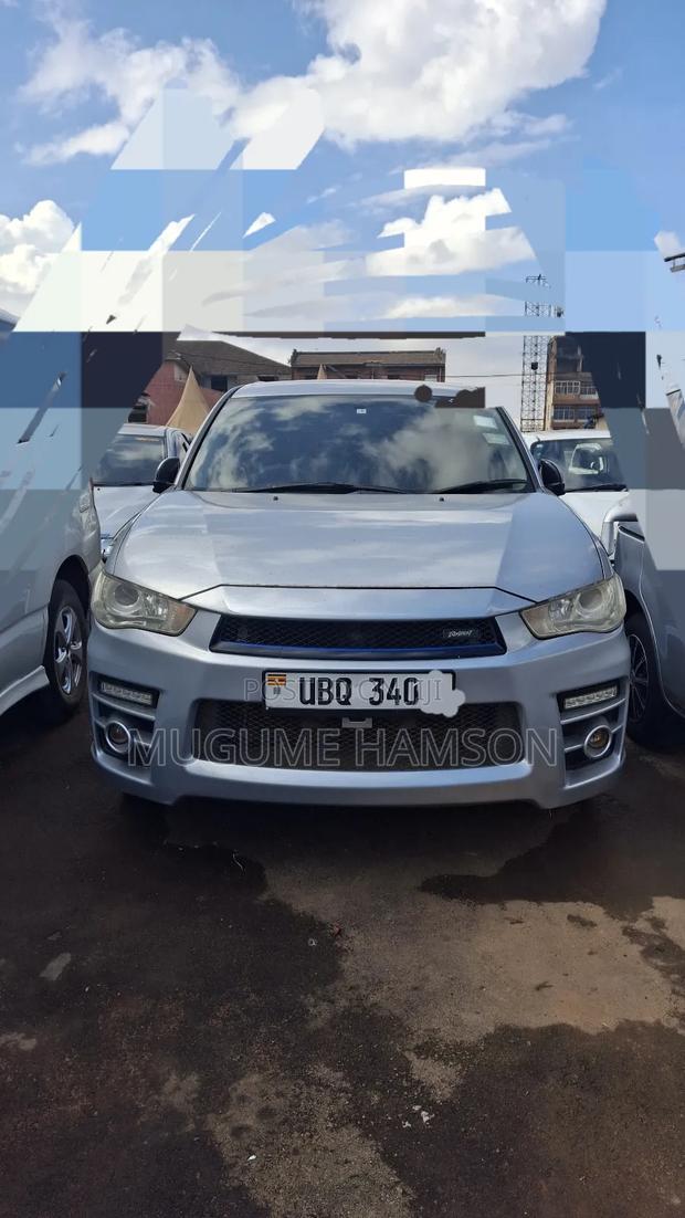 Mitsubishi Outlander 2010 Silver
