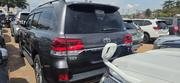 Toyota Land Cruiser 2017 Gray for sale