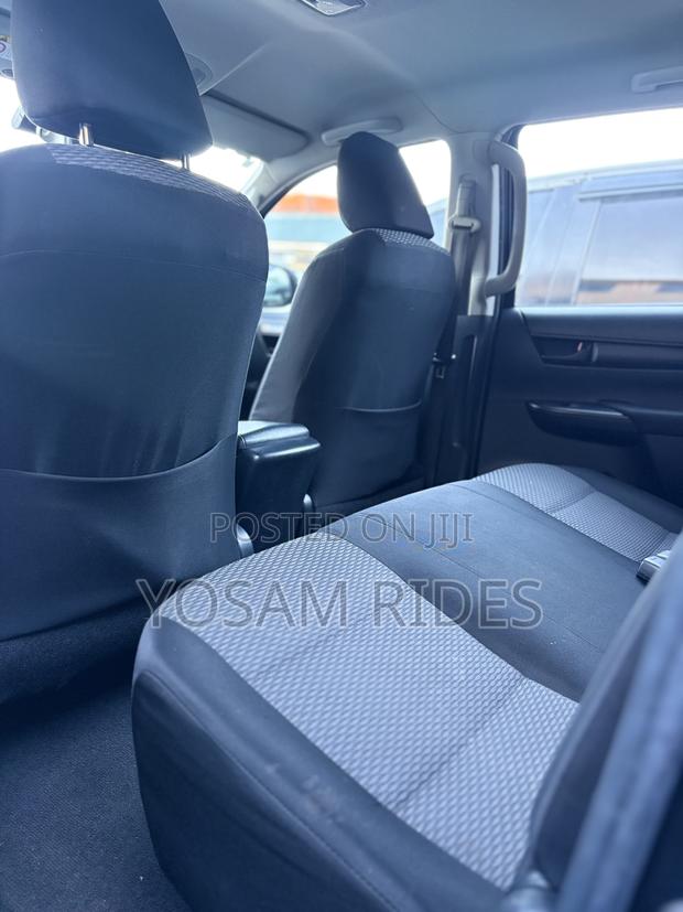 Toyota Hilux Revo Double Cab Deisel 2.8 AWD 2018 Black