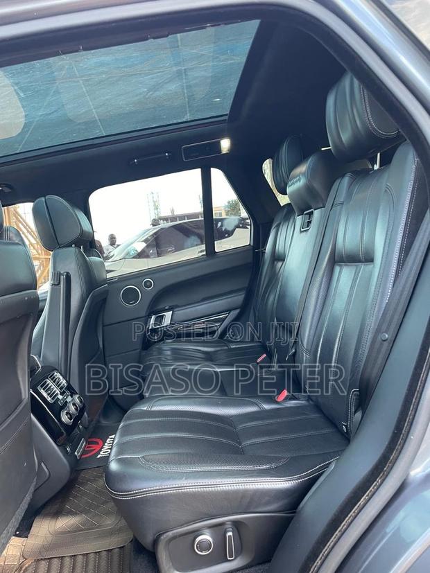 Land Rover Range Rover Vogue 2016 Gray