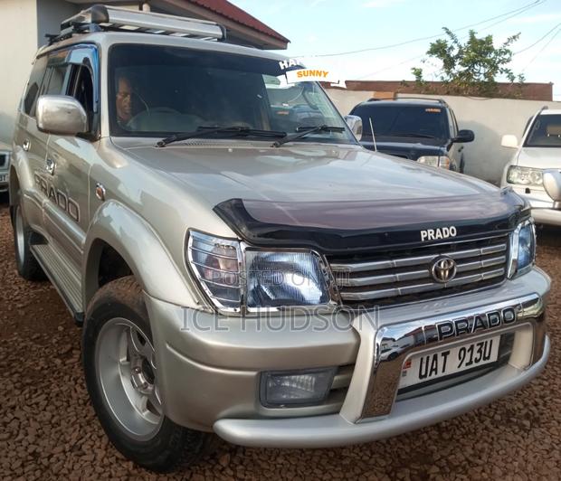 Toyota Land Cruiser Prado 1999 Gray