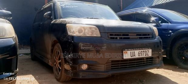 Toyota Corolla Rumion Hatchback 1.5 FWD 2010 Black