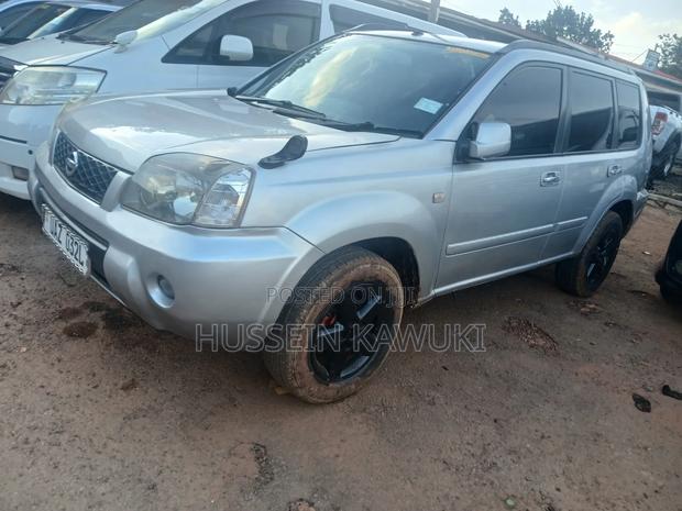 Nissan X-Trail 2004 Silver