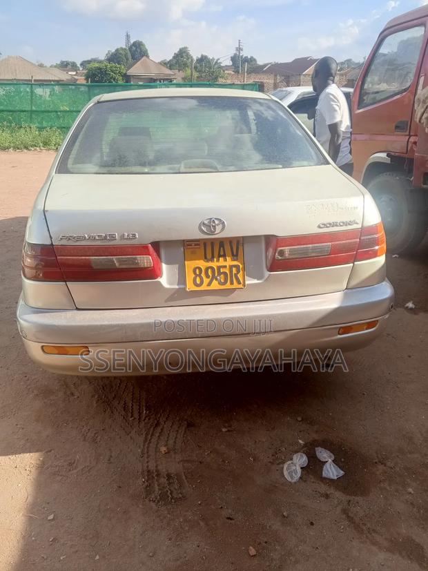 Toyota Premio 2001 Gold