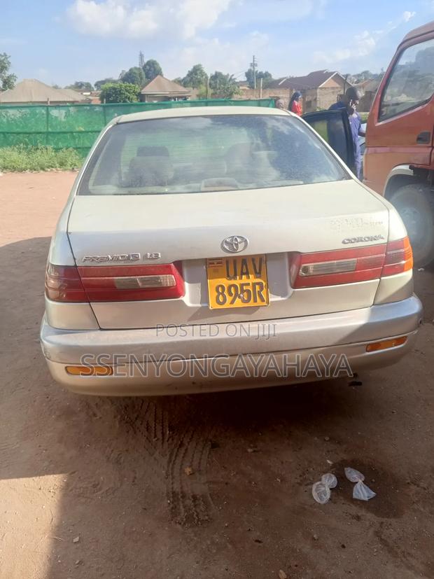 Toyota Premio 2001 Gold