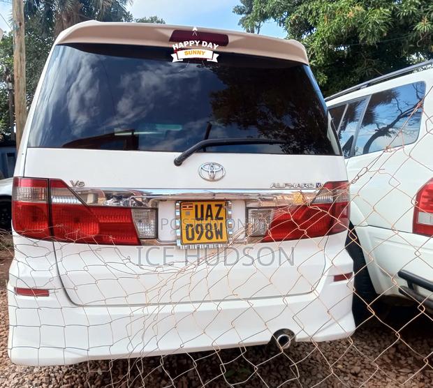 Toyota Alphard 2002 White