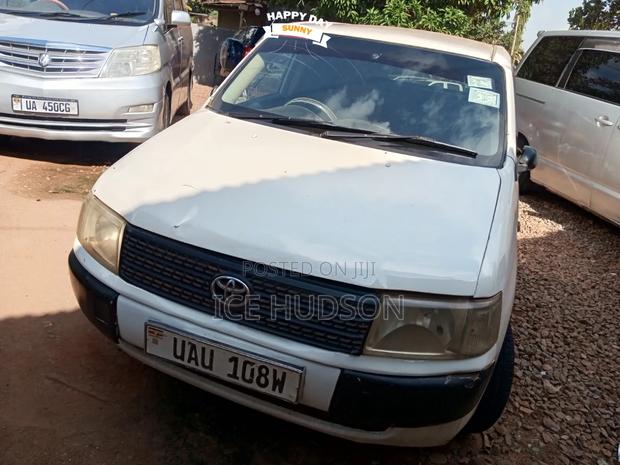 Toyota Probox 2002 White