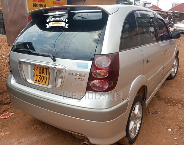 Toyota Nadia 2003 Silver