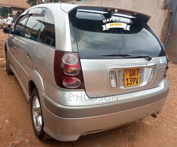 Toyota Nadia 2003 Silver