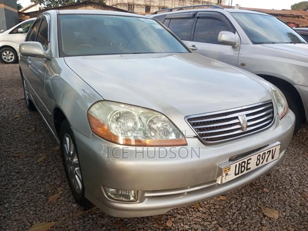 Toyota Mark II 2004 Gray
