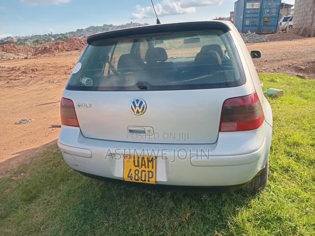 Volkswagen Golf 2004 Silver