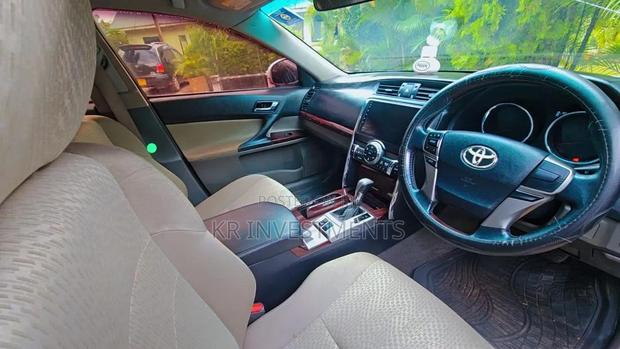 Toyota Mark X 2.5 AWD 2010 White
