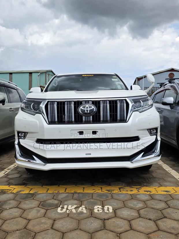 Toyota Land Cruiser Prado 2.8 2019 Pearl