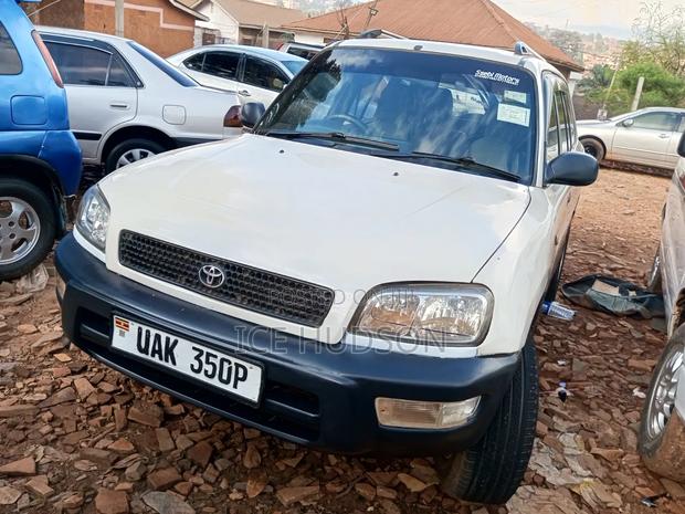 Toyota RAV4 Cabriolet 1998 White